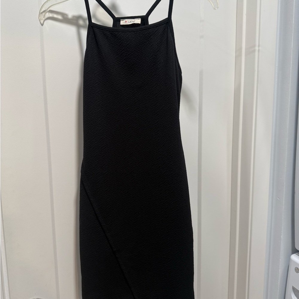Elegant Black Dress
